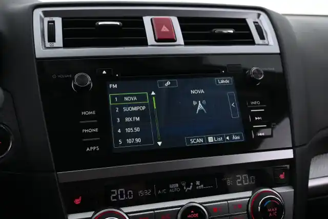 Beige Farmari, Subaru Outback – YKU-501