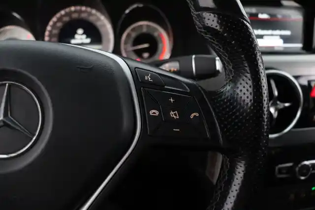 Hopea Maastoauto, Mercedes-Benz GLK – YLA-813