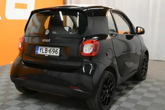 Musta Coupe, Smart fortwo – YLB-696