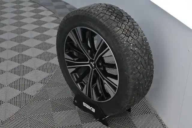 Sininen Maastoauto, Mitsubishi Eclipse Cross – YLC-398