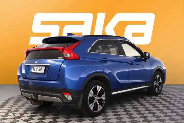 Sininen Maastoauto, Mitsubishi Eclipse Cross – YLC-403