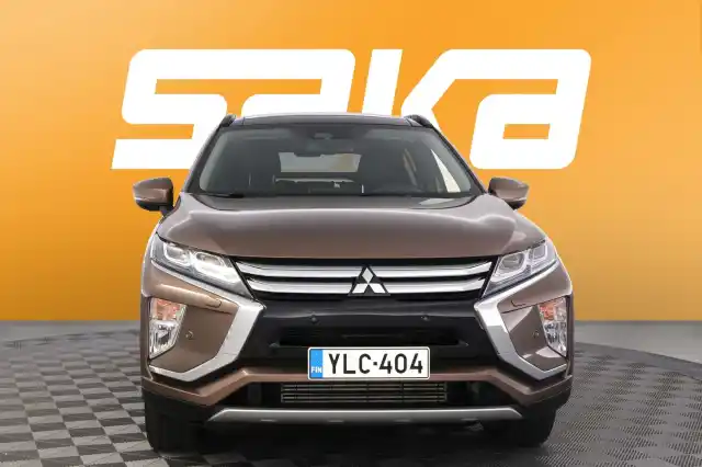 Ruskea (beige) Maastoauto, Mitsubishi Eclipse Cross – YLC-404
