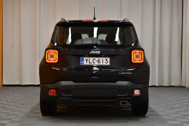 Musta Maastoauto, Jeep Renegade – YLC-613