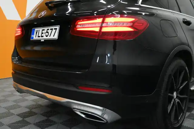 Musta Farmari, Mercedes-Benz GLC – YLE-577