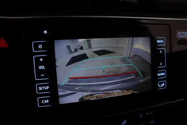 Harmaa Farmari, Toyota Auris – YLE-676