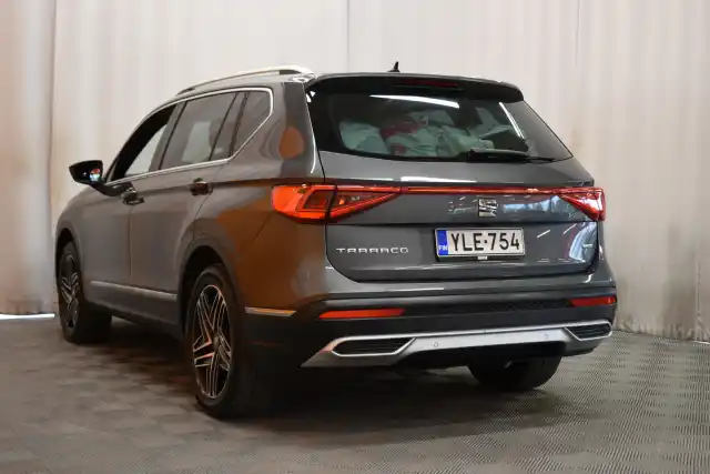 Harmaa Maastoauto, Seat Tarraco – YLE-754