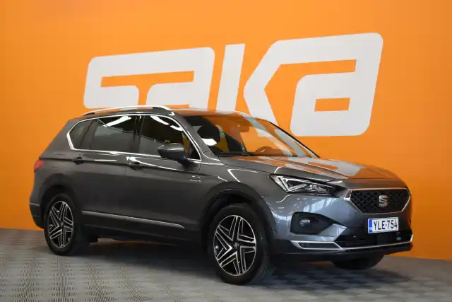 Harmaa Maastoauto, Seat Tarraco – YLE-754