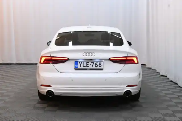 Valkoinen Viistoperä, Audi A5 – YLE-768