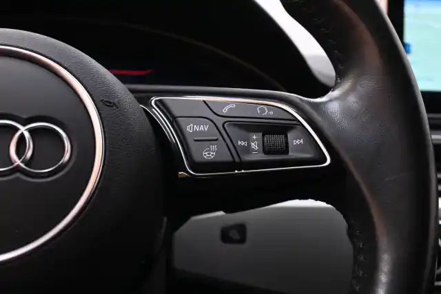 Valkoinen Viistoperä, Audi A5 – YLE-768