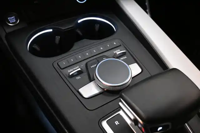 Valkoinen Viistoperä, Audi A5 – YLE-768