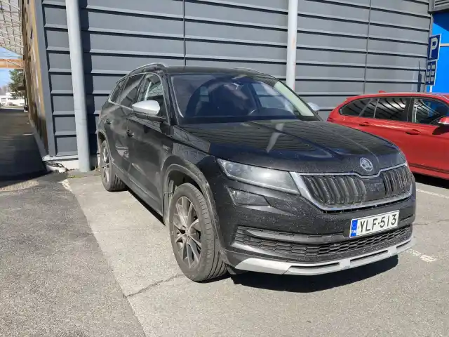 Musta Maastoauto, Skoda Kodiaq – YLF-513
