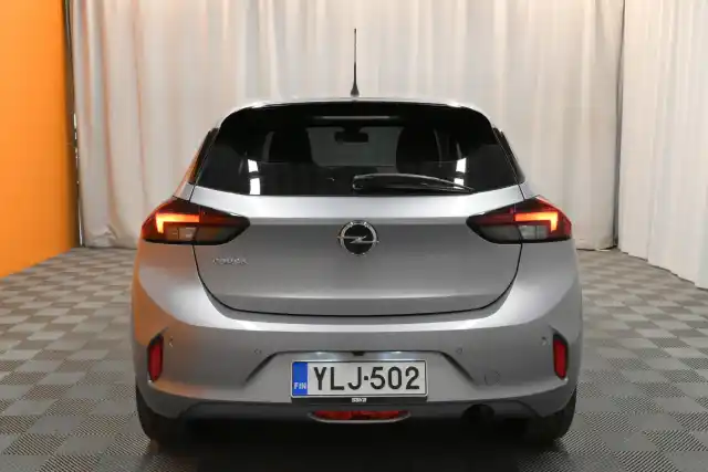 Harmaa Viistoperä, Opel Corsa – YLJ-502