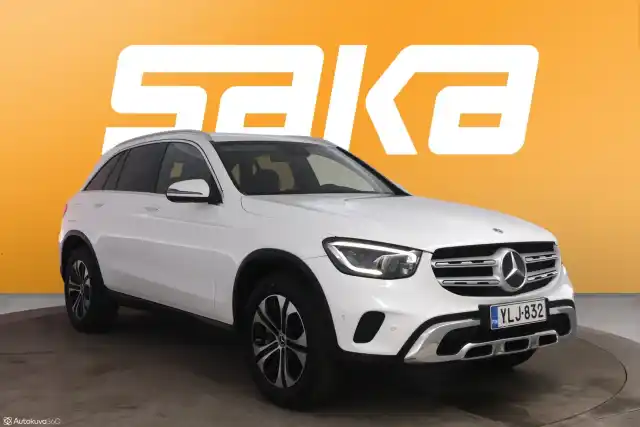 Valkoinen Maastoauto, Mercedes-Benz GLC – YLJ-832