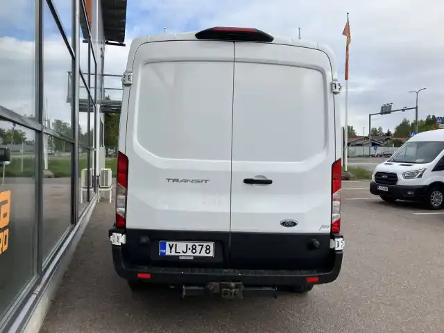 Valkoinen Pakettiauto, Ford Transit – YLJ-878