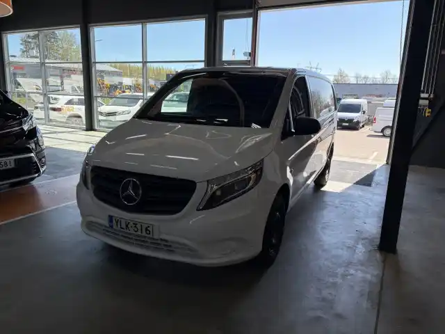 Valkoinen Pakettiauto, Mercedes-Benz Vito – YLK-316