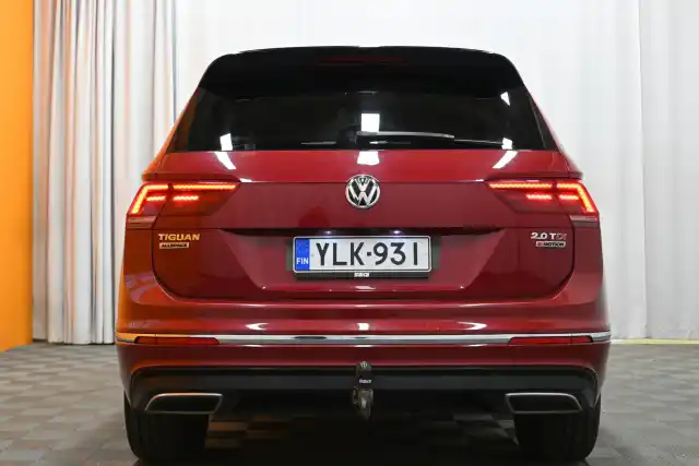 Punainen Maastoauto, Volkswagen Tiguan Allspace – YLK-931