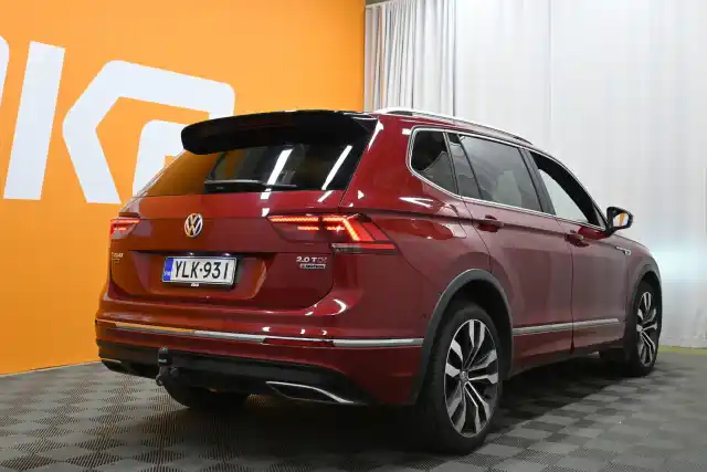 Punainen Maastoauto, Volkswagen Tiguan Allspace – YLK-931