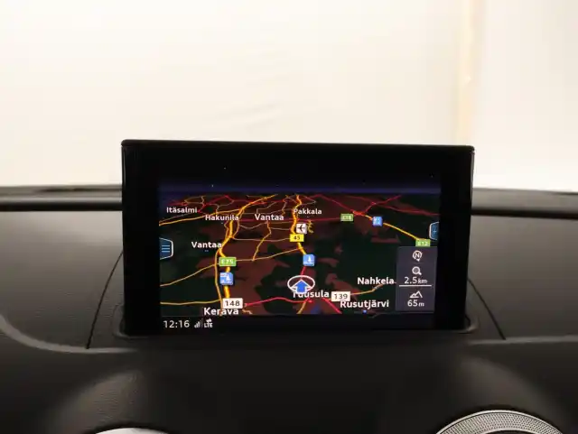 Valkoinen Viistoperä, Audi A3 – YLK-939
