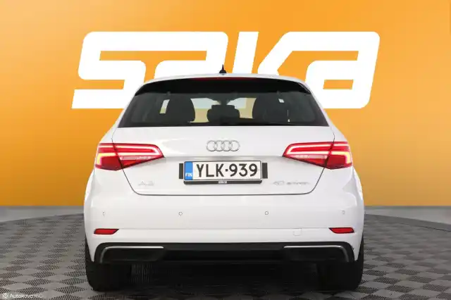 Valkoinen Viistoperä, Audi A3 – YLK-939