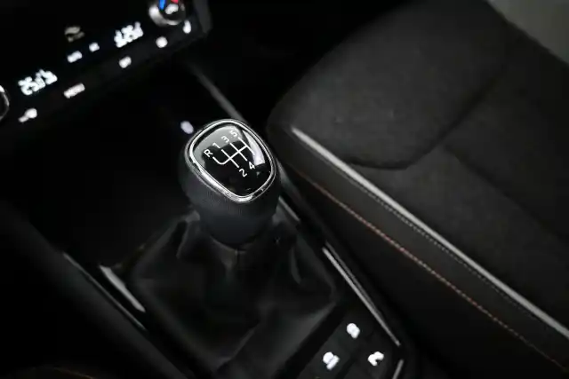 Musta Viistoperä, Skoda Scala – YLM-736