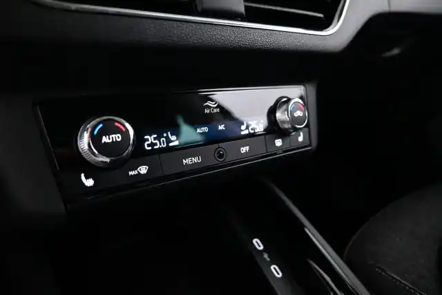 Musta Viistoperä, Skoda Scala – YLM-736