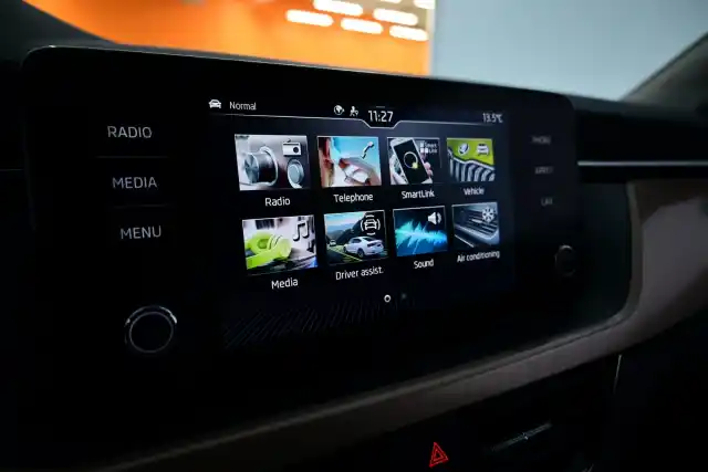 Musta Viistoperä, Skoda Scala – YLM-736