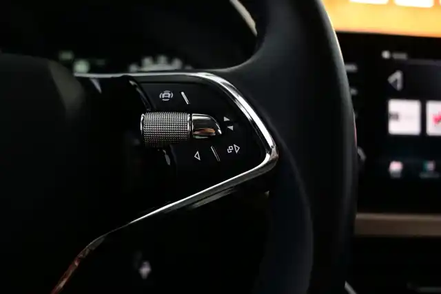 Musta Viistoperä, Skoda Scala – YLM-736