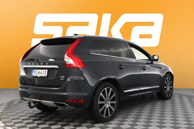 Musta Maastoauto, Volvo XC60 – YLN-412