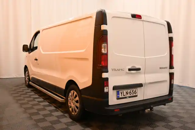 Valkoinen Pakettiauto, Renault Trafic – YLN-656