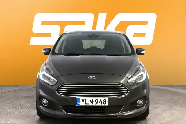 Harmaa Tila-auto, Ford S-Max – YLN-948