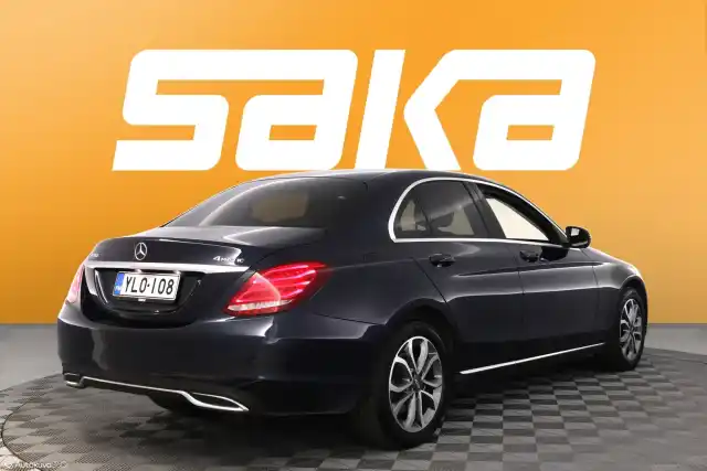 Sininen Sedan, Mercedes-Benz C – YLO-108