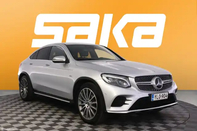 Harmaa Maastoauto, Mercedes-Benz GLC – YLO-904