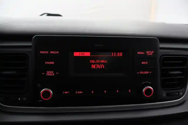 Punainen Viistoperä, Kia Rio – YLP-200