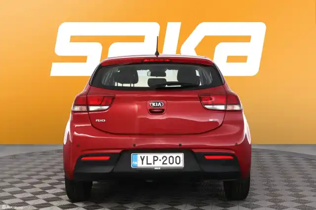 Punainen Viistoperä, Kia Rio – YLP-200