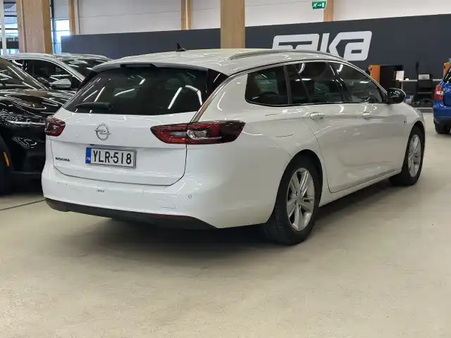 Valkoinen Farmari, Opel Insignia – YLR-518