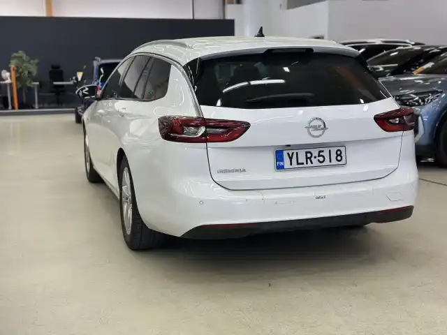 Valkoinen Farmari, Opel Insignia – YLR-518