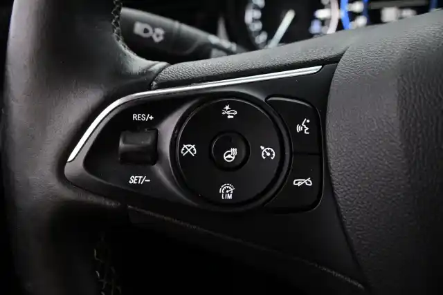 Valkoinen Farmari, Opel Insignia – YLR-518