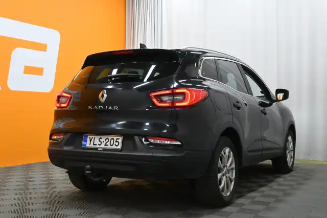 Musta Farmari, Renault Kadjar – YLS-205