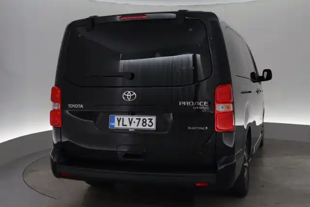 Musta Tila-auto, Toyota Proace Verso EV – YLV-783