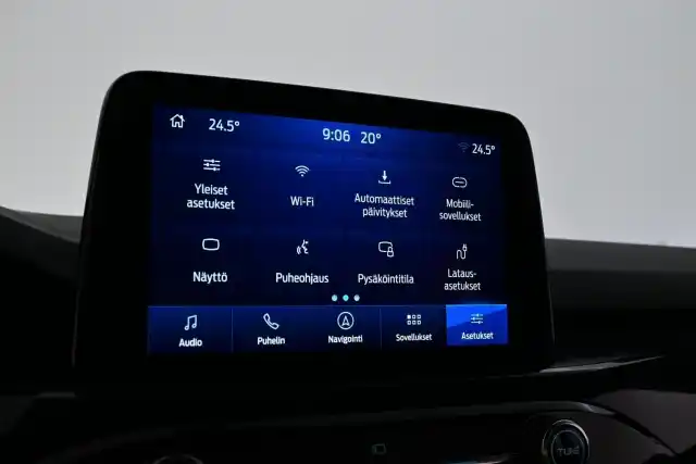 Musta Maastoauto, Ford Kuga – YLX-439