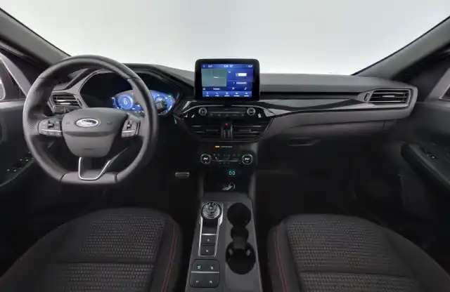 Musta Maastoauto, Ford Kuga – YLX-439