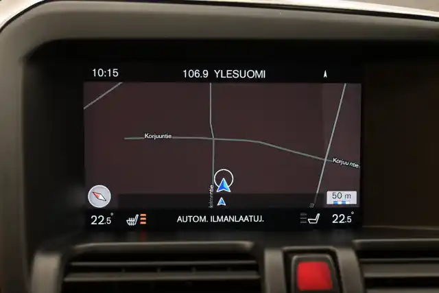 Sininen Maastoauto, Volvo XC60 – YLY-359