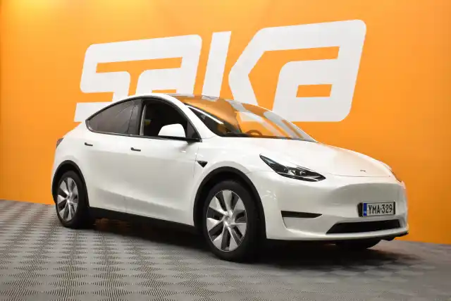 Valkoinen Maastoauto, Tesla Model Y – YMA-329