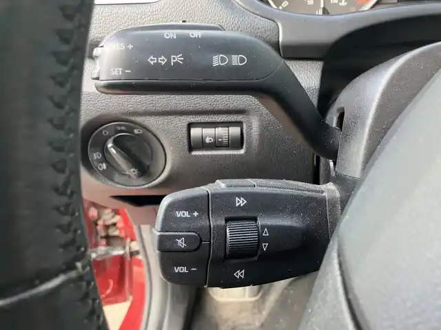 Punainen Viistoperä, Skoda Fabia – YMZ-726
