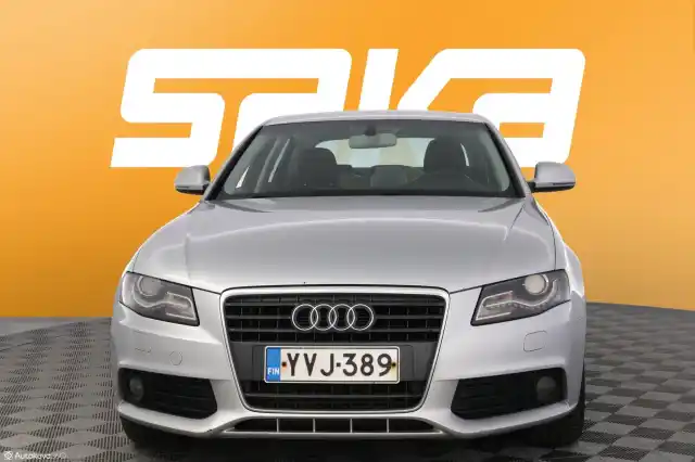Hopea Sedan, Audi A4 – YVJ-389