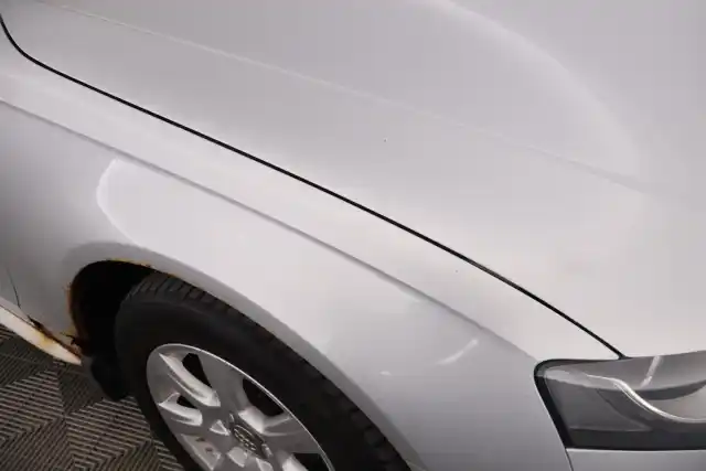 Hopea Sedan, Audi A4 – YVJ-389