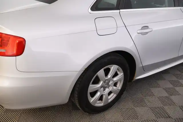 Hopea Sedan, Audi A4 – YVJ-389
