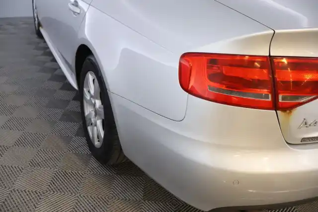 Hopea Sedan, Audi A4 – YVJ-389