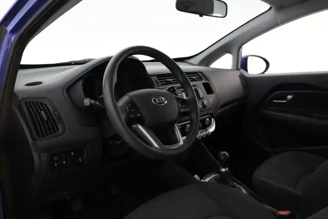 Sininen Viistoperä, Kia Rio – YVM-203