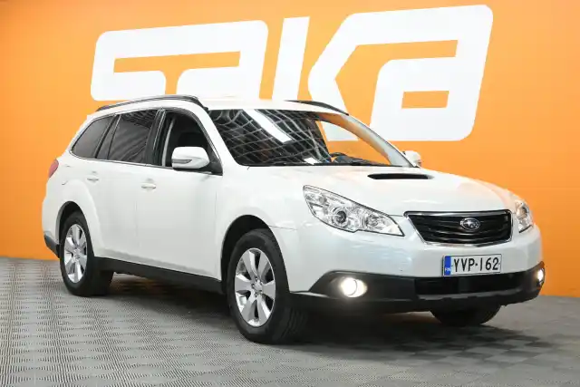 Valkoinen Farmari, Subaru Outback – YVP-162